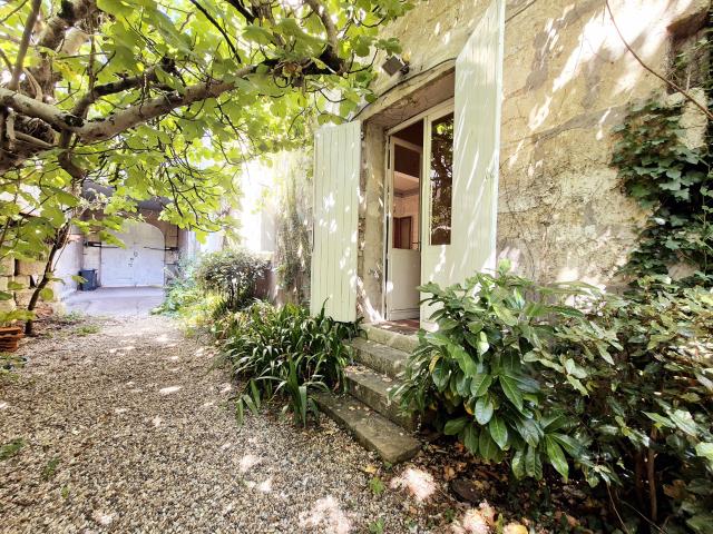 Maison 10 pièces 302 m²