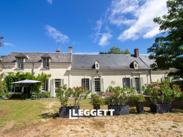 Maison 10 pièces 302 m²
