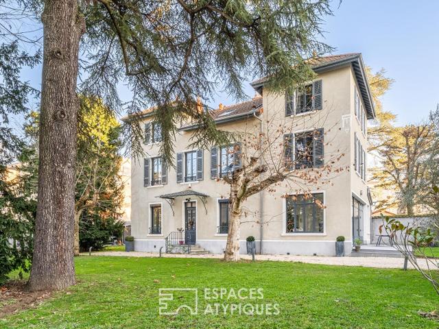 Maison 10 pièces 307 m²