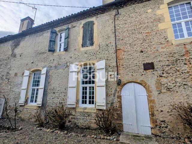 Maison 10 pièces 304 m²