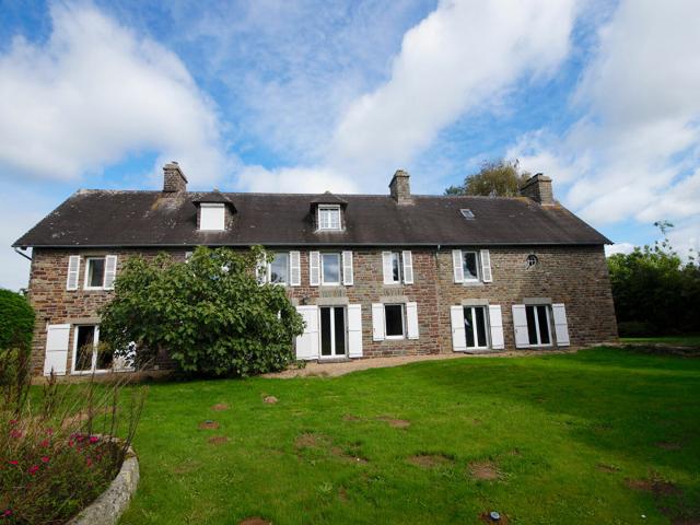 Maison 10 pièces 305 m²