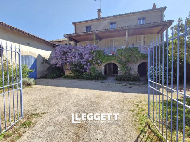 Maison 10 pièces 296 m²