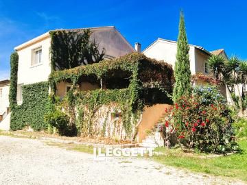 Maison 10 pièces 306 m²