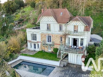 Maison 10 pièces 310 m²