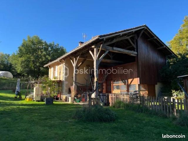 Maison 10 pièces 310 m²