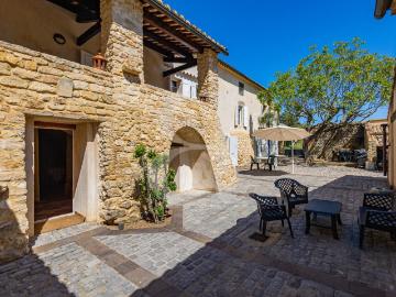 Maison 10 pièces 310 m²