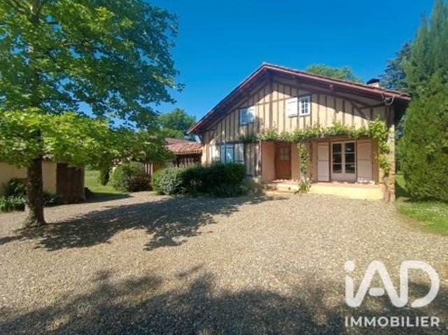 Maison 10 pièces 310 m²