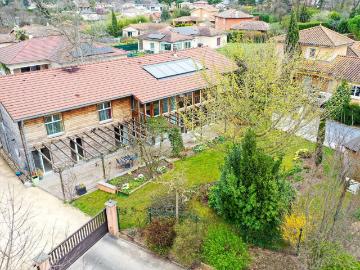Maison 10 pièces 312 m²