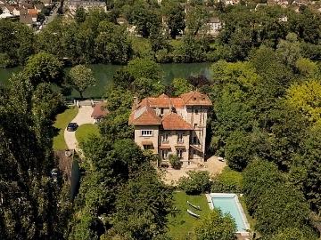 Maison 10 pièces 314 m²