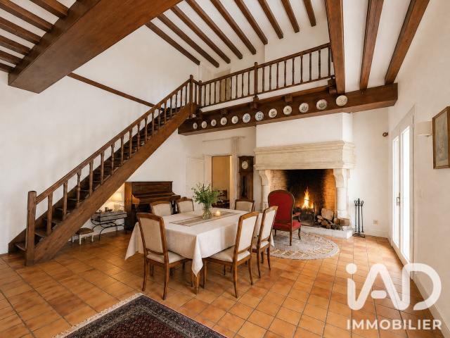 Maison 10 pièces 316 m²