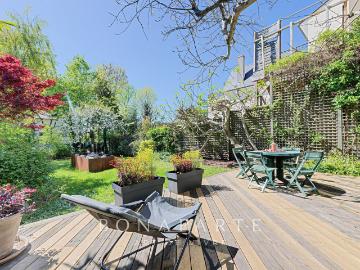 Maison 10 pièces 316 m²