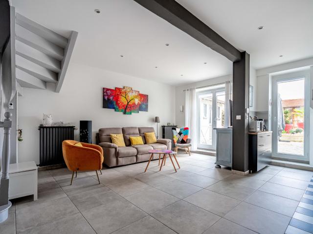 Maison 10 pièces 320 m²