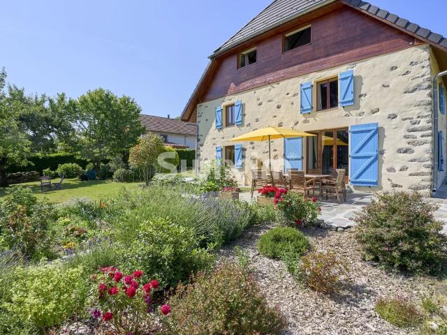 Maison 10 pièces 320 m²
