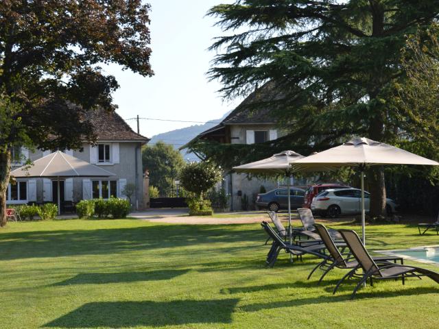 Maison 10 pièces 320 m²