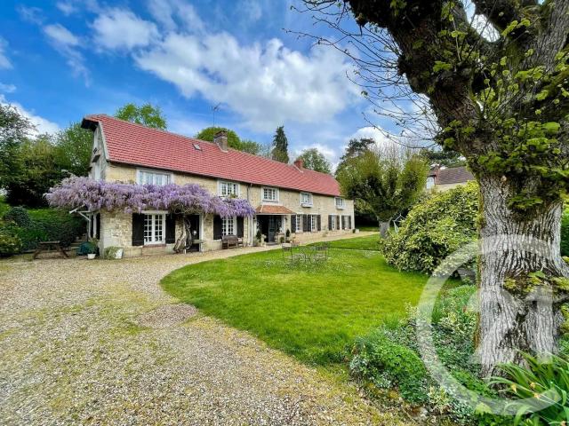 Maison 10 pièces 321 m²