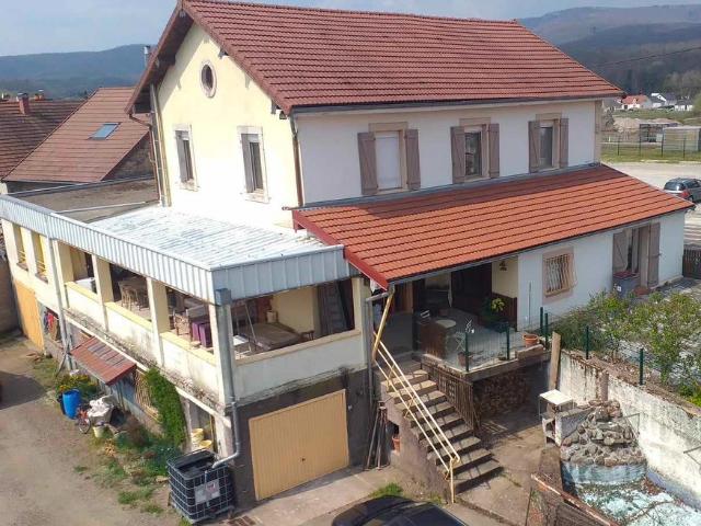 Maison 10 pièces 327 m²