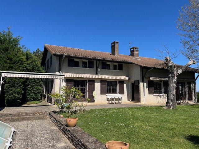 Maison 10 pièces 327 m²