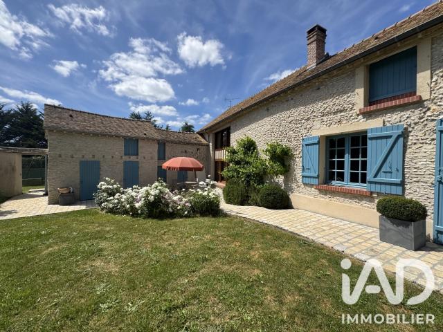 Maison 10 pièces 328 m²