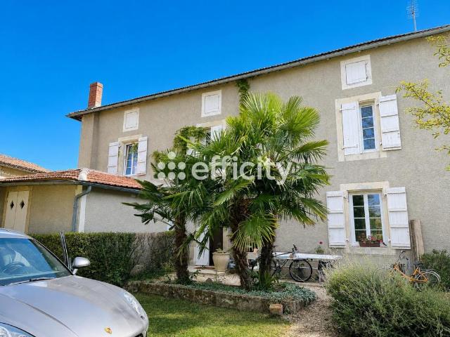 Maison 10 pièces 329 m²