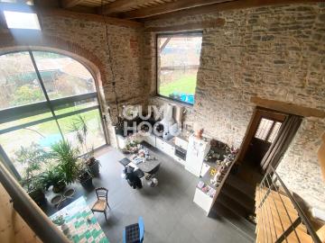 Maison 10 pièces 330 m²