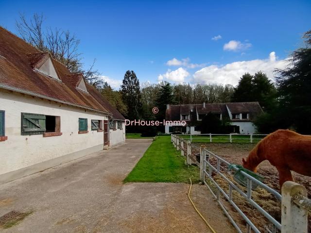 Maison 10 pièces 337 m²