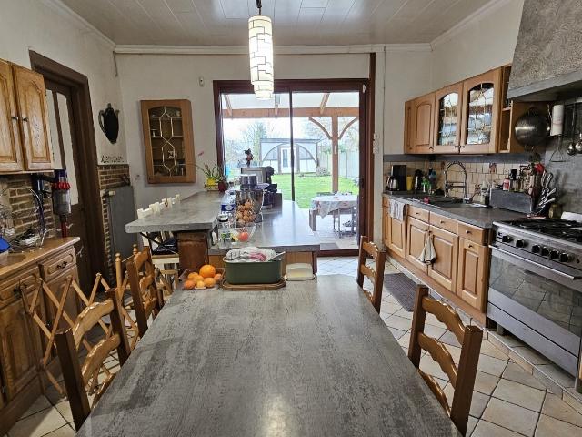 Maison 10 pièces 337 m²