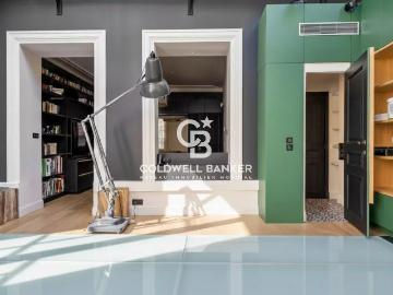 Maison 10 pièces 334 m²