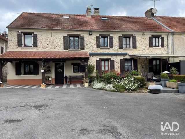 Maison 10 pièces 335 m²