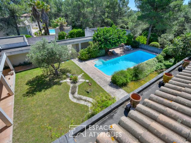 Maison 10 pièces 335 m²