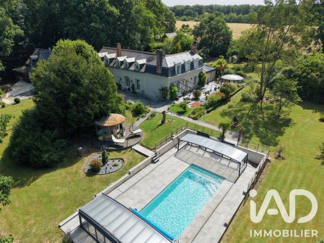 Maison 10 pièces 335 m²