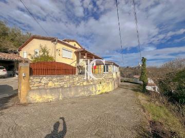 Maison 10 pièces 336 m²