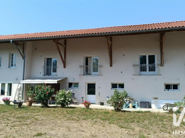Maison 10 pièces 339 m²