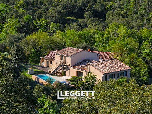 Maison 10 pièces 416 m²