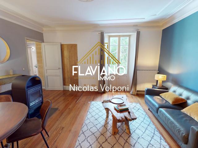 Maison 10 pièces 453 m²