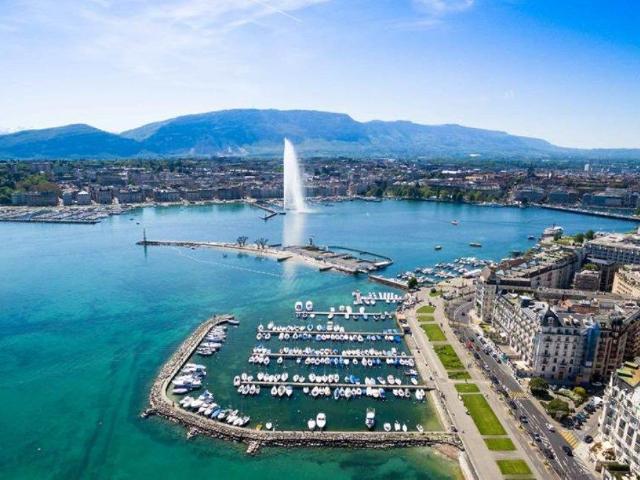 Maison 10 pièces, 450 m² à louer à Saint Julien en Genevois 74160