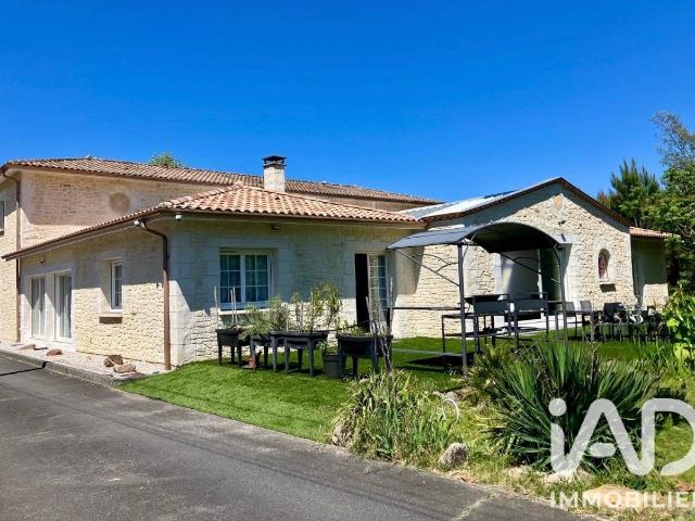 Maison 10 pièces 450 m²