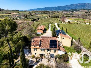 Maison 10 pièces 457 m²