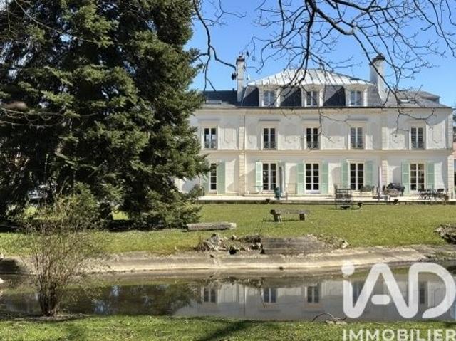 Maison 10 pièces 455 m²
