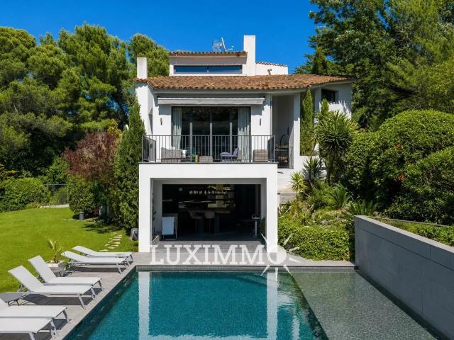 Maison 10 pièces 460 m²