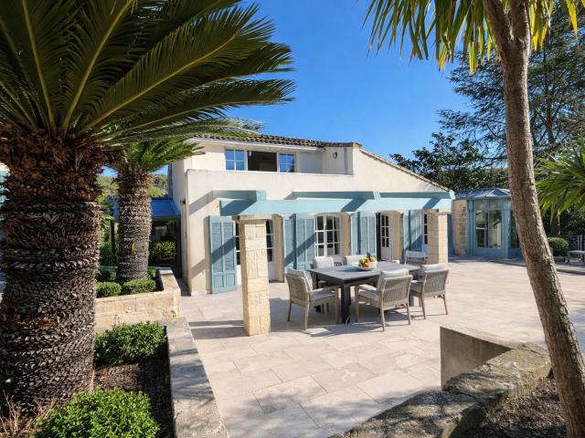 Maison 10 pièces 480 m²