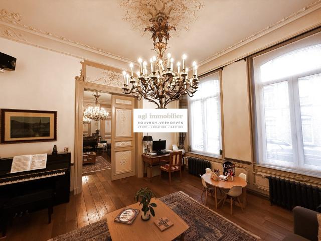 Maison 10 pièces 400 m²