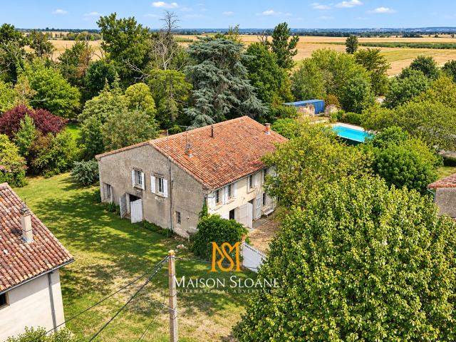 Maison 10 pièces 400 m²