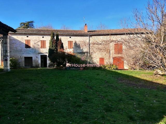 Maison 10 pièces 400 m²
