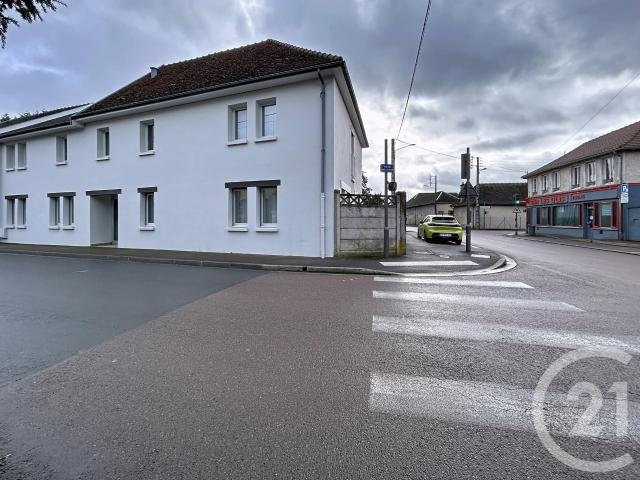 Maison 10 pièces 678 m²
