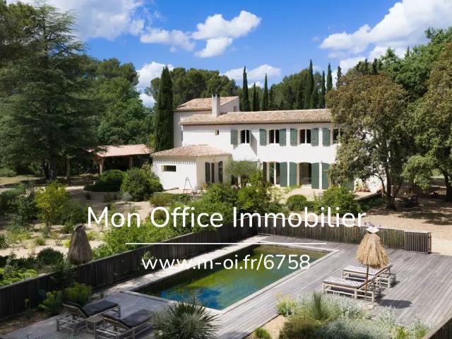 Maison 10 pièces 400 m²