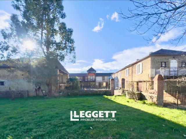 Maison 10 pièces 401 m²