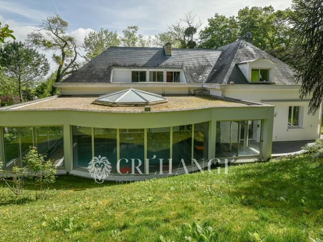 Maison 10 pièces 410 m²