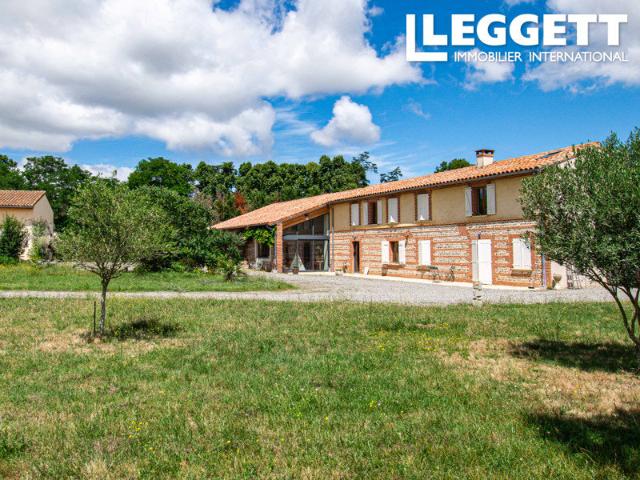 Maison 10 pièces 422 m²