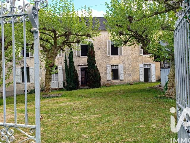 Maison 10 pièces 550 m²