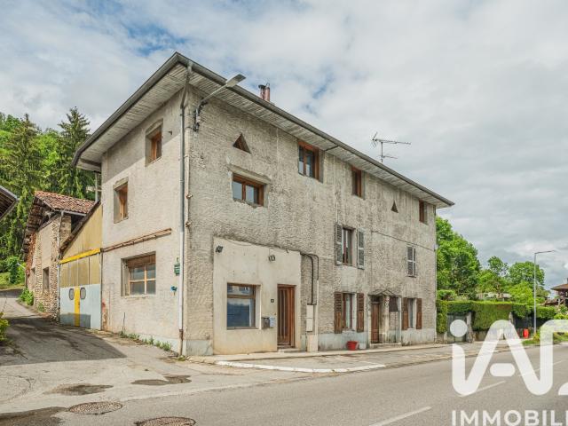 Maison 10 pièces 575 m²